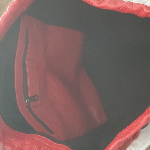 BALENCIAGA Agneau Locker Arena Backpack Red. 7 - Picture 11 of 12